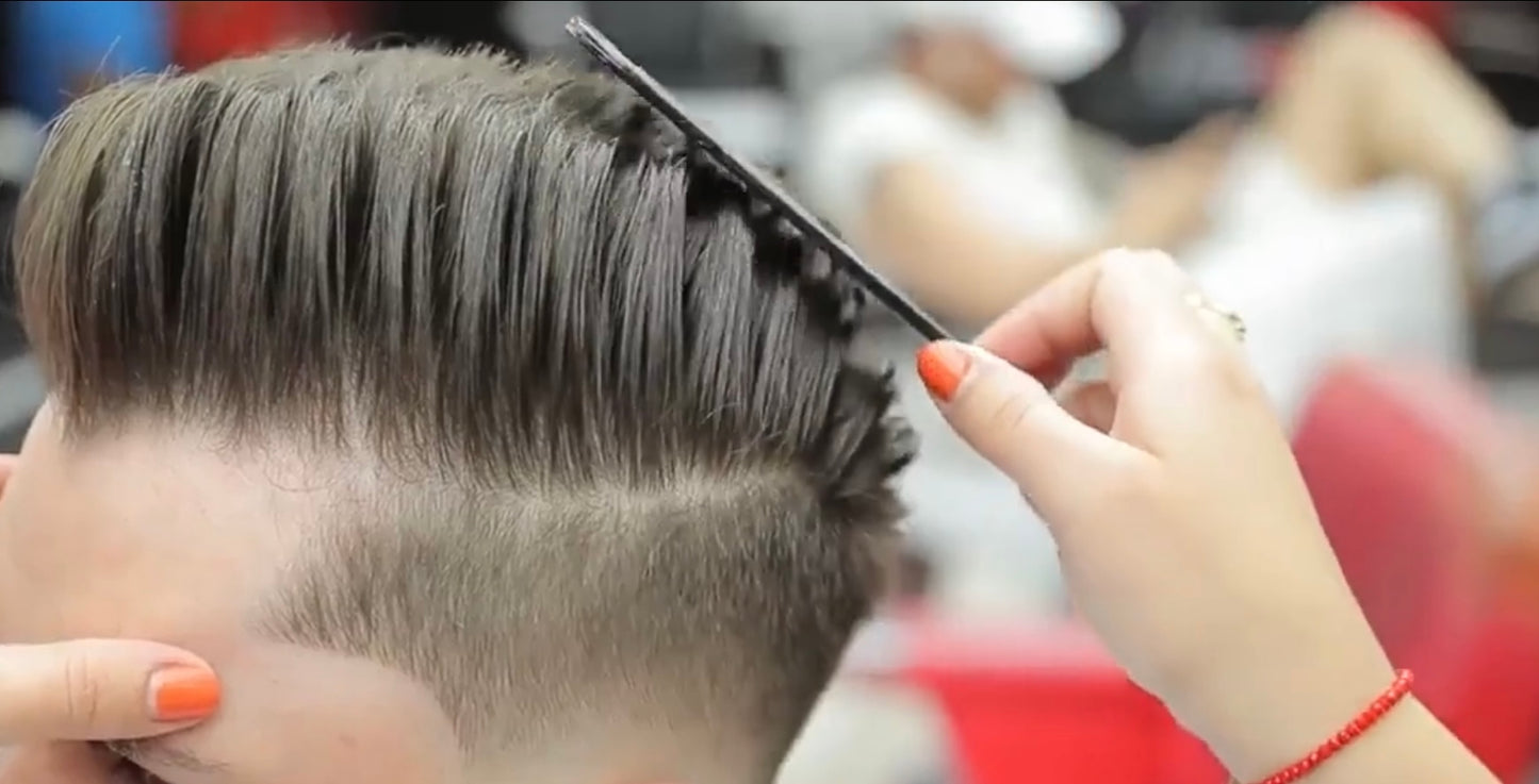 Petine per Acconciature - Ergonomico Antistatico per Capelli Voluminosi, Senza Profumo, Ideale per Fade & Look Soffici, Accessorio per Taglio Fade|Styling Moderno|Petine in Plastica Resistente, Strumenti per Acconciature kappa