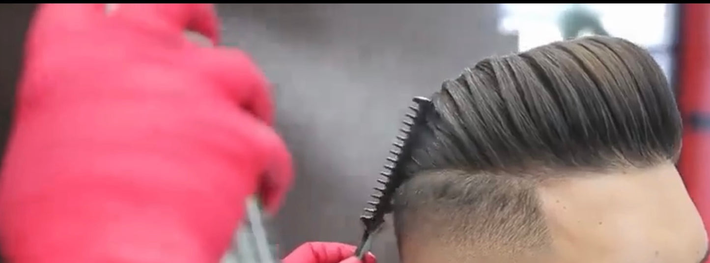 Petine per Acconciature - Ergonomico Antistatico per Capelli Voluminosi, Senza Profumo, Ideale per Fade & Look Soffici, Accessorio per Taglio Fade|Styling Moderno|Petine in Plastica Resistente, Strumenti per Acconciature kappa