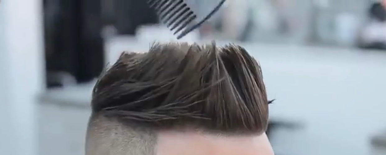 Petine per Acconciature - Ergonomico Antistatico per Capelli Voluminosi, Senza Profumo, Ideale per Fade & Look Soffici, Accessorio per Taglio Fade|Styling Moderno|Petine in Plastica Resistente, Strumenti per Acconciature kappa